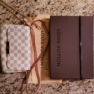 Louis Vuitton Favorite MM